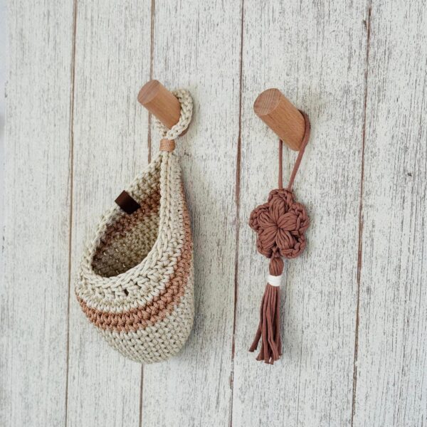 Custom Beech Wood Wall Hooks: Personalized Natural Decor - Image 5